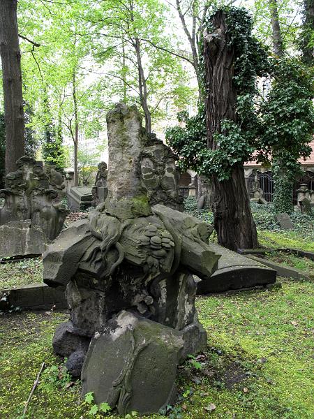 2011-04-16, Eliasfriedhof (39).JPG